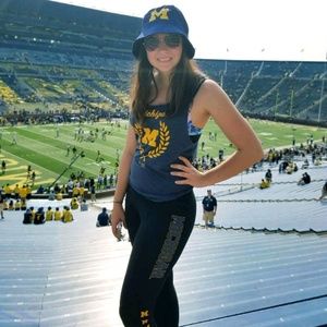 Meet your Posher, Alexis